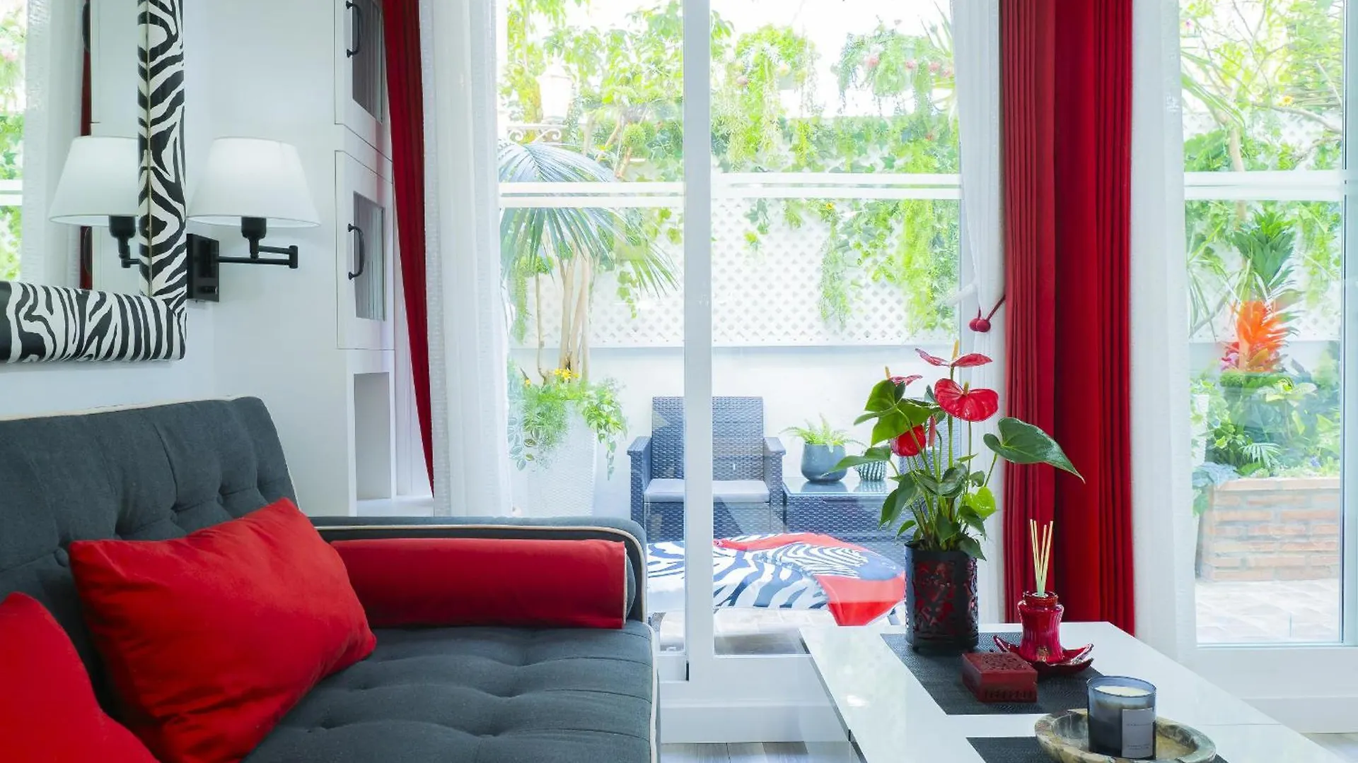 Cubo'S Poseidon Apartment 2 & Pool بينالماذينا