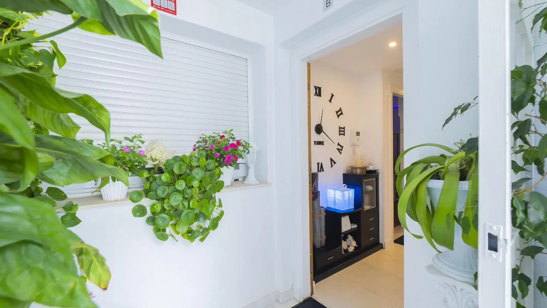 Cubo'S Poseidon Apartment 2 & Pool بينالماذينا