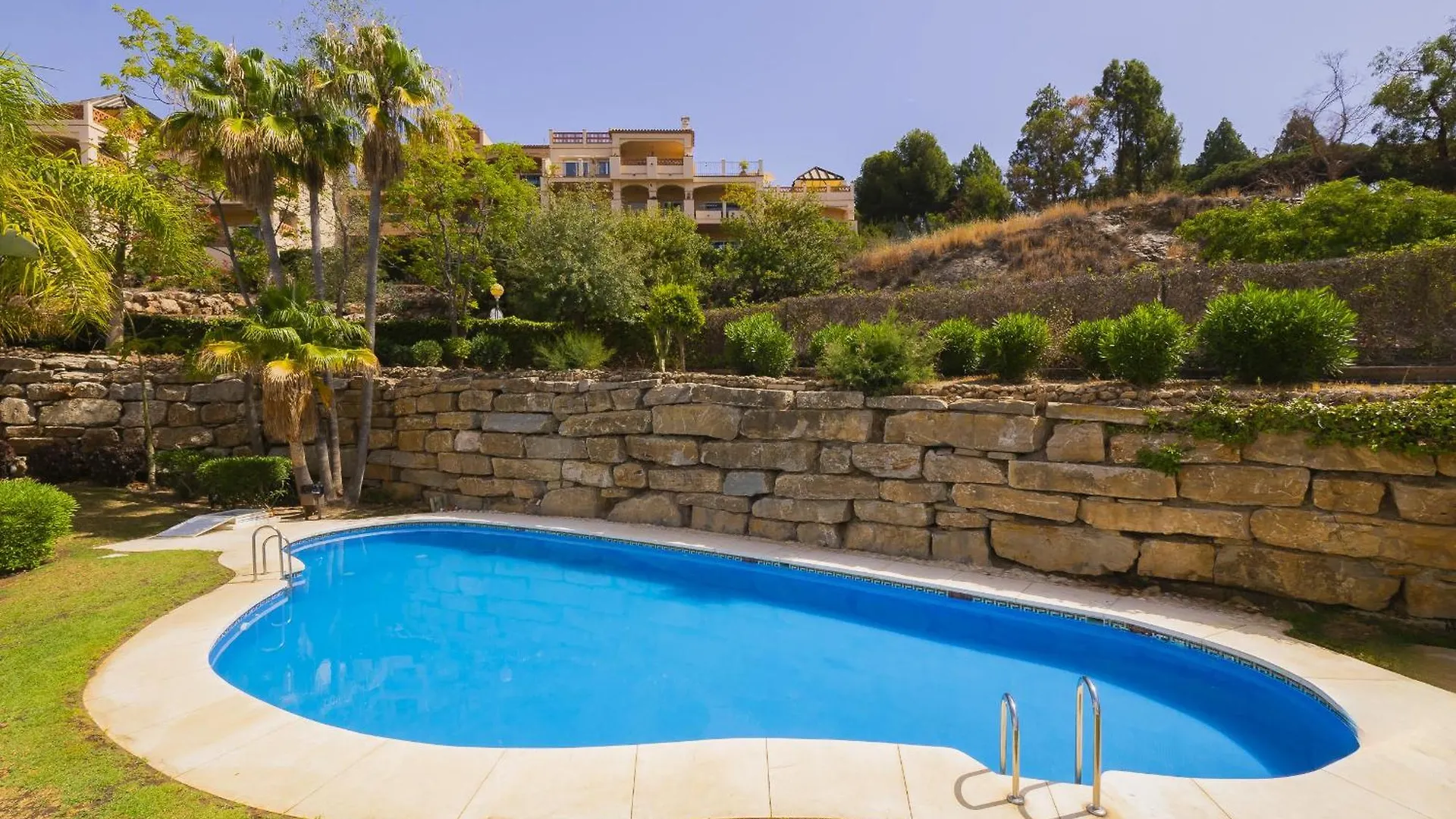 Cubo'S Poseidon Apartment 2 & Pool ベナルマデナ 0*,  スペイン